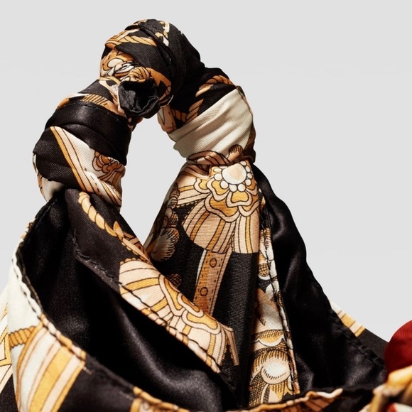 ZARA Chain Print Scarf Bucket Bag - Picture 4 of 8